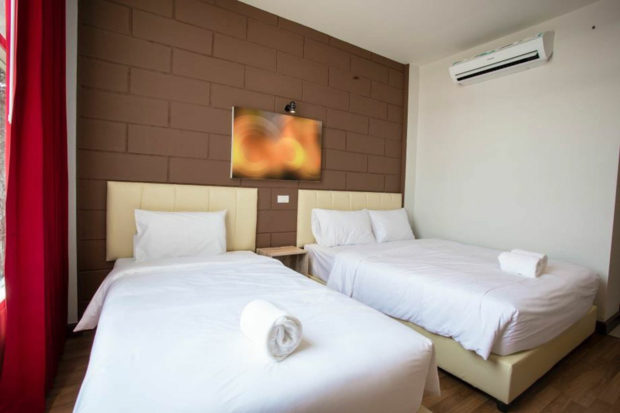 Hotel The Zell Buriram Esterno foto